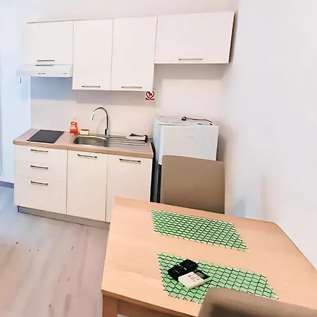 Flower Apartment